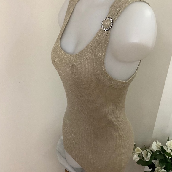 Shimmery Gold Tank w Diamond Gem M/L 36-38 Bust - Picture 1 of 8